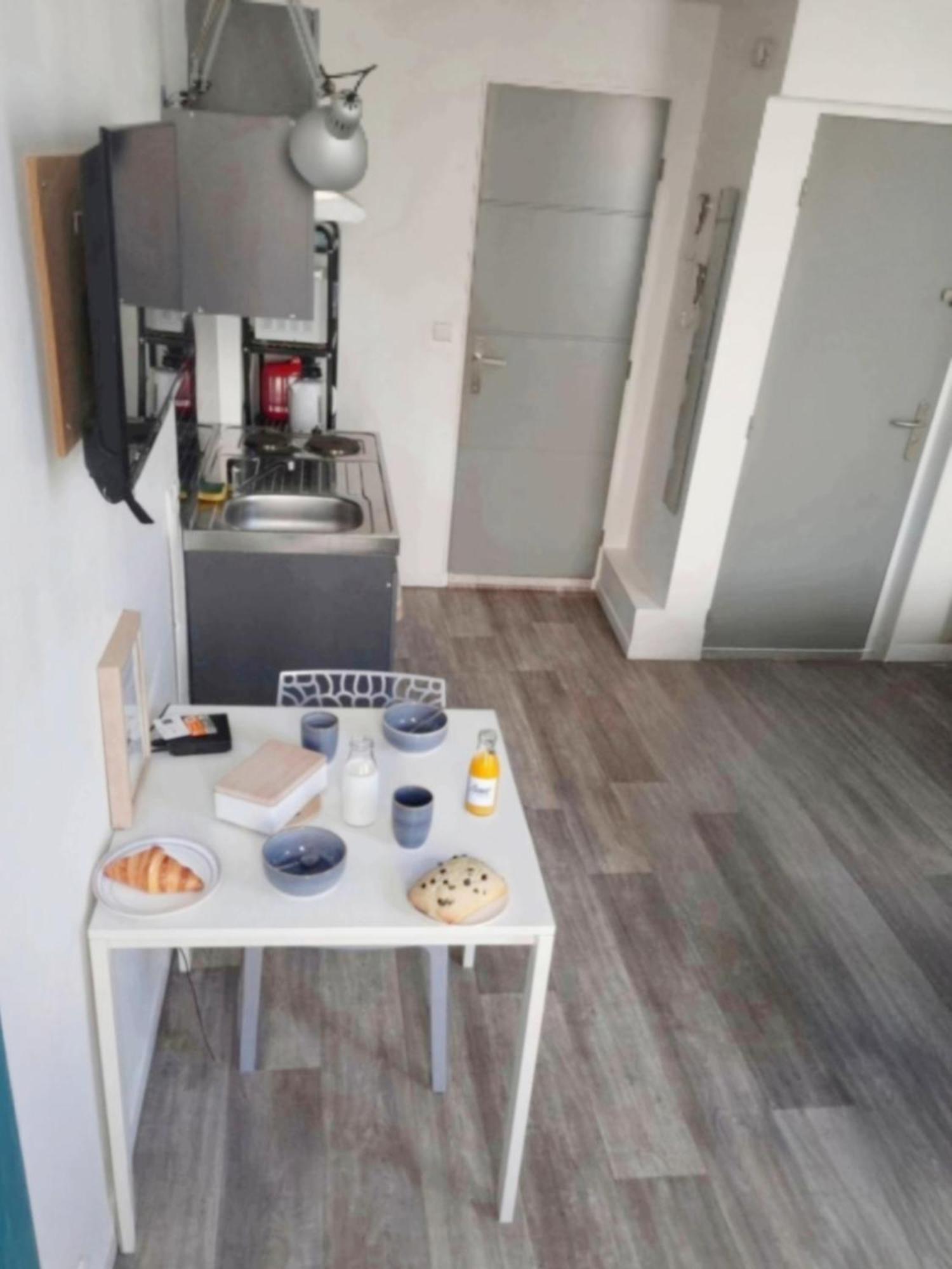 Appartamento Cosy Hypercentre Netflix Narbona Esterno foto